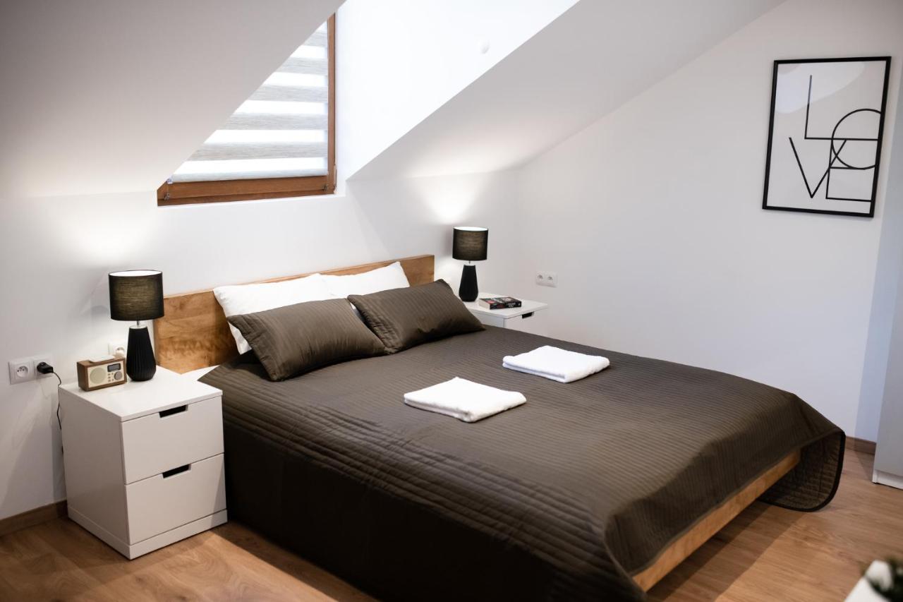 Neo Sky Apartment, Free Parking, 15 Min Walk Old Town&Kazimierz - By Homelike Krakkó Kültér fotó