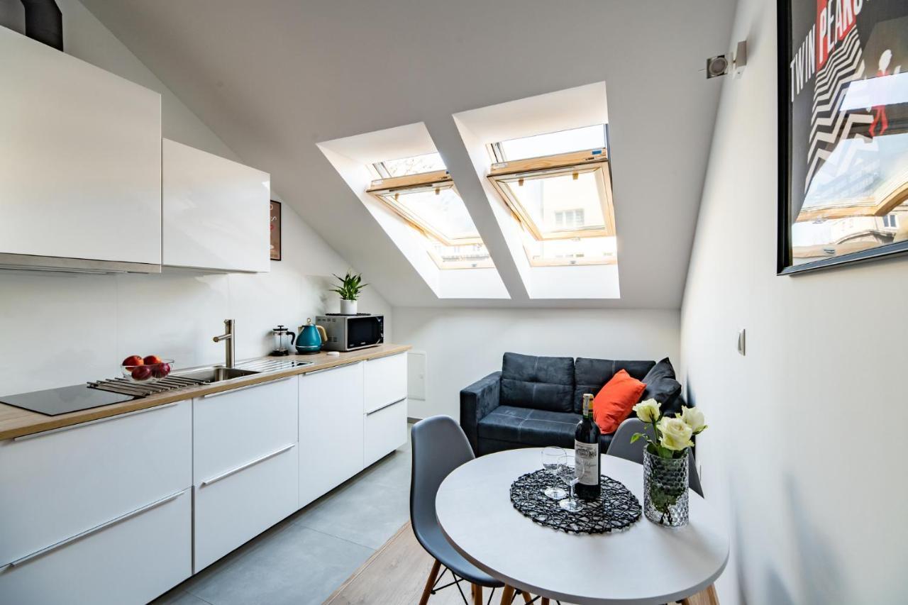 Neo Sky Apartment, Free Parking, 15 Min Walk Old Town&Kazimierz - By Homelike Krakkó Kültér fotó