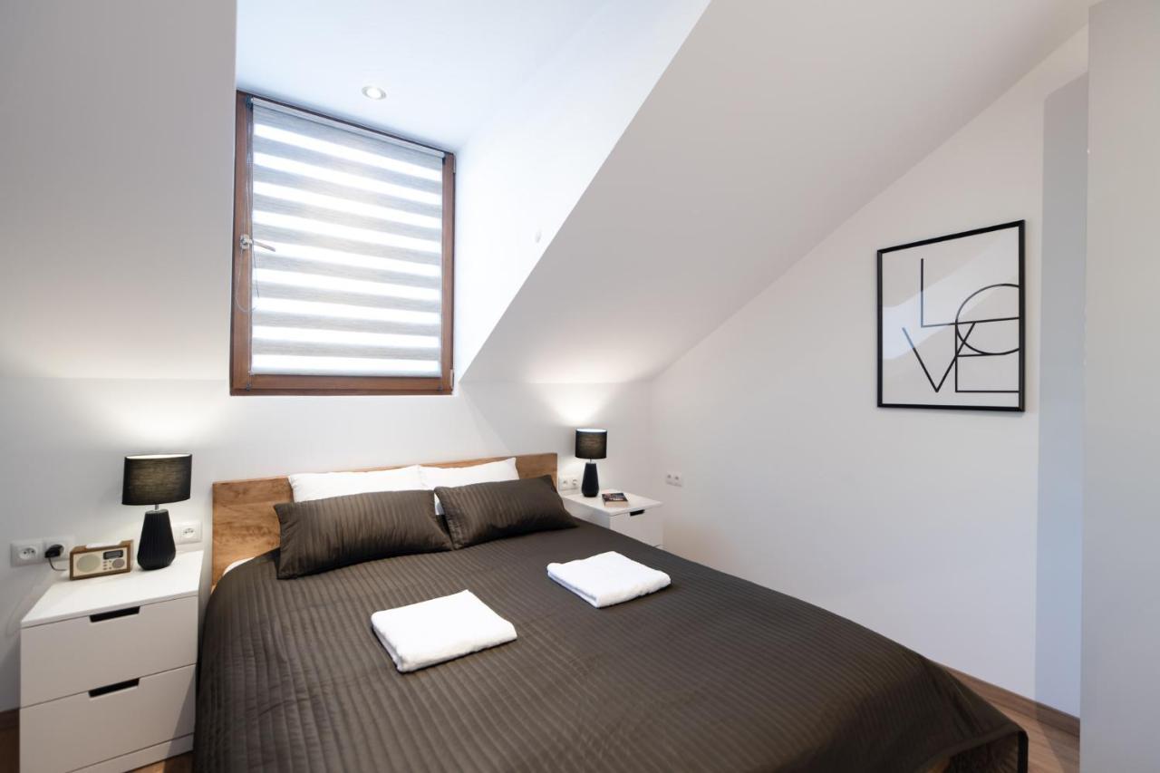 Neo Sky Apartment, Free Parking, 15 Min Walk Old Town&Kazimierz - By Homelike Krakkó Kültér fotó
